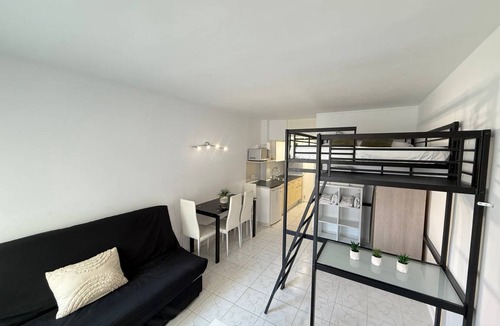 Roses Town Center Apartment | 23 m² Studio flat ∙ 1 bedroom ∙ 4 guests