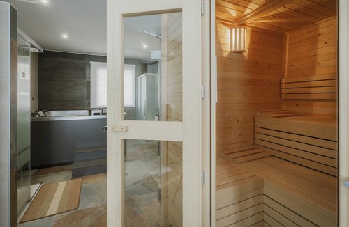 Castrojeriz House | 230 m² House ∙ 5 bedrooms ∙ 13 guests