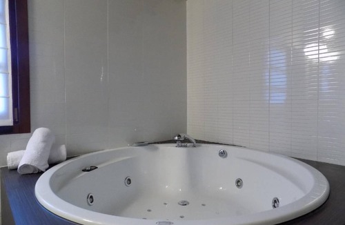 Ametzaga Zuia Apartment | 239 m² Apartment ∙ 5 bedrooms ∙ 10 guests