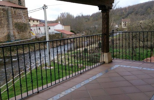 Barbadillo del Pez House | 240 m² House ∙ 6 bedrooms ∙ 17 guests