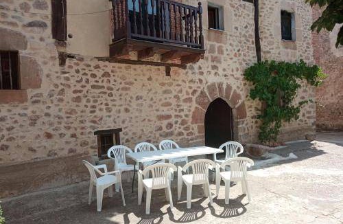 Pradillo House | 240 m² House ∙ 4 bedrooms ∙ 8 guests