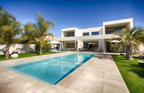 Empuriabrava Villa | 247 m² Villa ∙ 4 bedrooms ∙ 8 guests