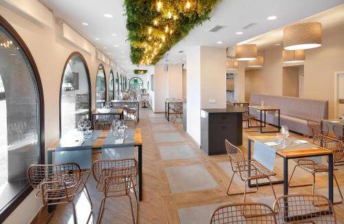 Plasencia del Monte Hotel | 25 m² Hotel ∙ 4 guests