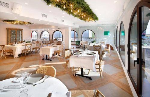Plasencia del Monte Hotel | 25 m² Hotel ∙ 4 guests