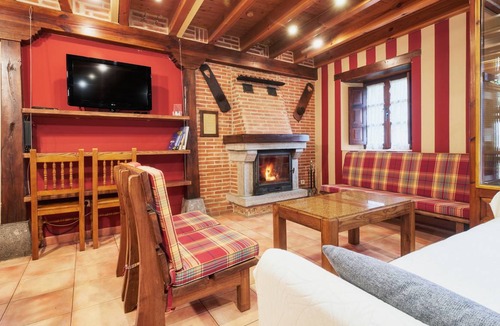 Santa Maria de Valdeon House | 250 m² House ∙ 5 bedrooms ∙ 10 guests