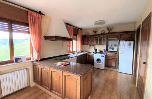 Arriondas Apartment | 250 m² Apartment ∙ 4 bedrooms ∙ 9 guests