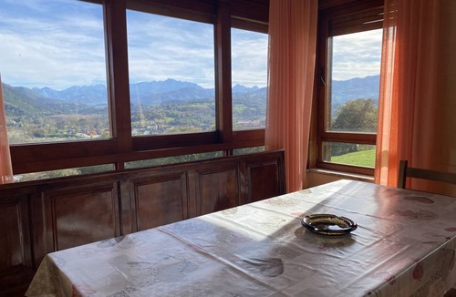 Arriondas Apartment | 250 m² Apartment ∙ 4 bedrooms ∙ 9 guests