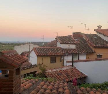 Valverde de la Vera House | 250 m² House ∙ 4 bedrooms ∙ 10 guests