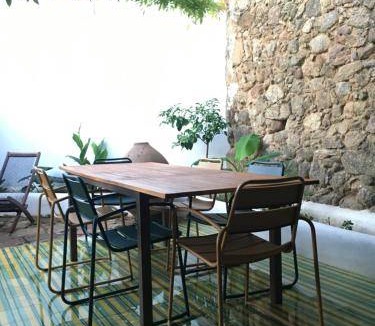 Valverde de la Vera House | 250 m² House ∙ 4 bedrooms ∙ 10 guests