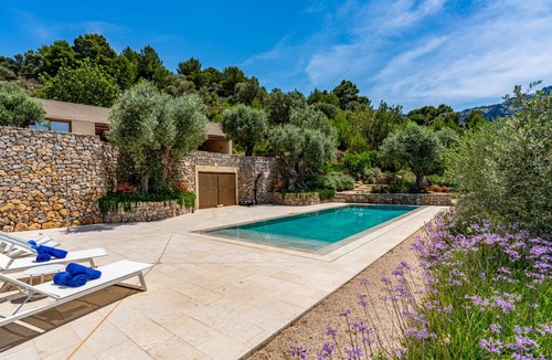 Estellencs Villa | 250 m² Villa ∙ 4 bedrooms ∙ 6 guests