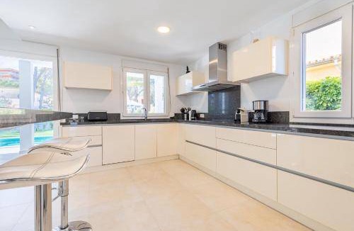 El Toro Villa | 250 m² Villa ∙ 4 bedrooms ∙ 9 guests
