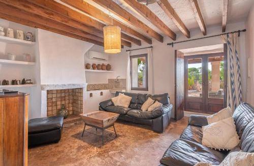 Llevant Villa | 250 m² Villa ∙ 6 bedrooms ∙ 9 guests
