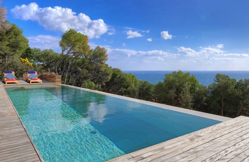Tamariu House | 253 m² House ∙ 4 bedrooms ∙ 8 guests