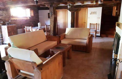 Valle de Mena House | 260 m² House ∙ 4 bedrooms ∙ 10 guests