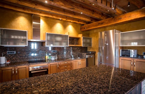 Solsona House | 260 m² House ∙ 6 bedrooms ∙ 16 guests
