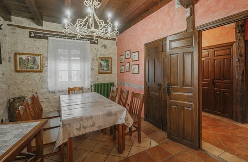 Calabazas de Fuentiduena House | 283 m² House ∙ 5 bedrooms ∙ 12 guests