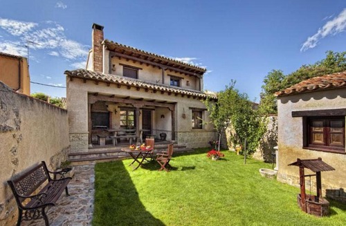 Uruena House | 280 m² House ∙ 5 bedrooms ∙ 12 guests