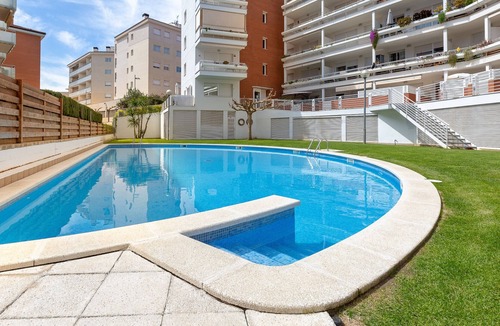 Lloret de Mar Apartment | 2KIS02- Cozy apartment for 4 people with swimming pool located near the beach