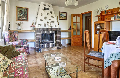 Navarredonda de Gredos House | 3 bedroom accommodation in Navarredonda de Gredos