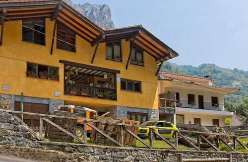 Tielve House | 3 bedroom accommodation in Tielve