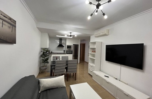 Vera House | 3 bedroom apartment with swimming pool, tennis and beach