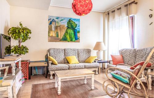 Santa Pola Apartment | 3 Bedroom Beautiful Home In Santa Pola