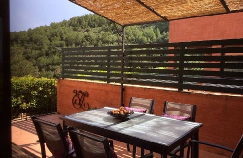 Begur House | 3 bedroom semi-detached house in Sa Riera, Begur. Sea views, terrace and shared pool (Ref:H12)