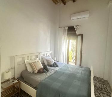 En Corts House | 3-Habitación doble en Ruzafa con baño privado