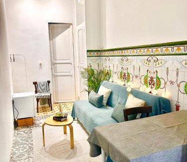 En Corts House | 3-Habitación doble en Ruzafa con baño privado