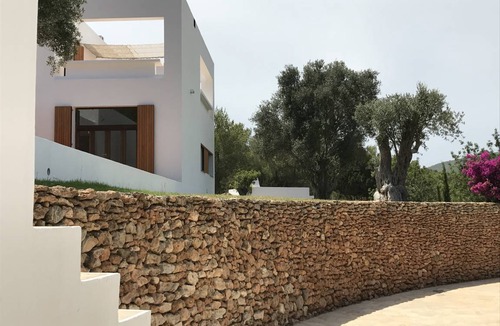Sant Carles de Peralta House | 300 m² House ∙ 4 bedrooms ∙ 8 guests