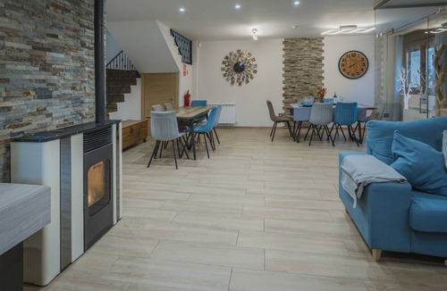 Campillo de Aranda House | 300 m² House ∙ 6 bedrooms ∙ 12 guests