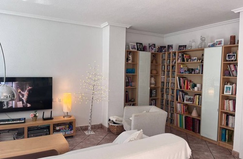 Petrer House | 300 m² House ∙ 2 bedrooms ∙ 4 guests