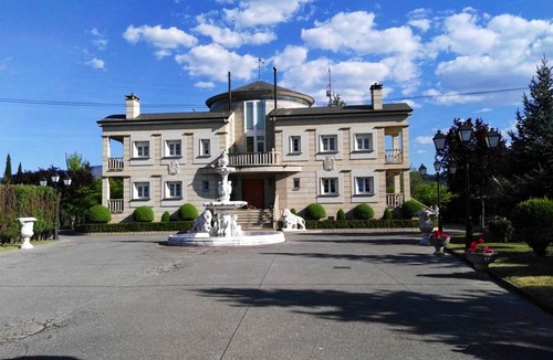 Almazcara House | 300 m² House ∙ 4 bedrooms ∙ 8 guests