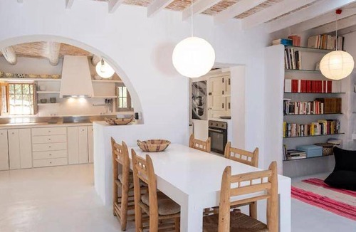 Playa Macenas House | 300 m² House ∙ 4 bedrooms ∙ 10 guests
