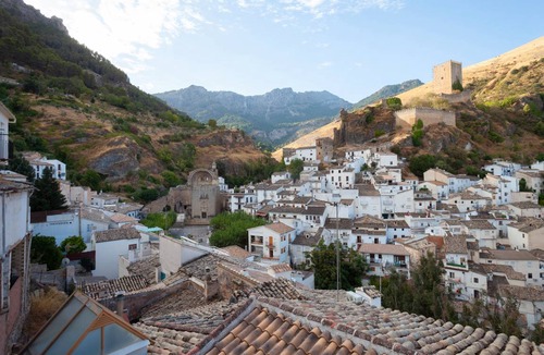 Cazorla House | 300 m² House ∙ 6 bedrooms ∙ 16 guests
