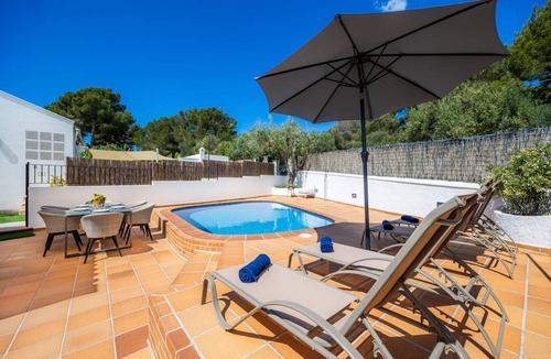Palmanova House | 300 m² House ∙ 6 bedrooms ∙ 12 guests