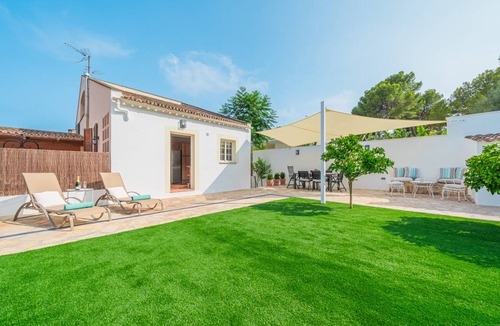 Palmanova House | 300 m² House ∙ 6 bedrooms ∙ 12 guests