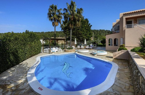 Portinatx Villa | 300 m² Villa ∙ 5 bedrooms ∙ 10 guests