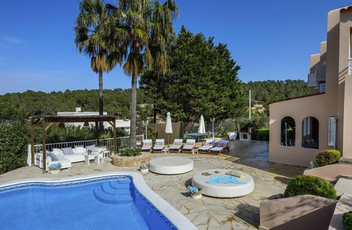Portinatx Villa | 300 m² Villa ∙ 5 bedrooms ∙ 10 guests
