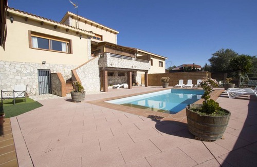 Subirats Villa | 300 m² Villa ∙ 4 bedrooms ∙ 8 guests