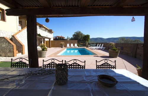 Subirats Villa | 300 m² Villa ∙ 4 bedrooms ∙ 8 guests