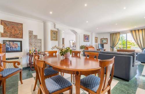 Pont d'Inca Villa | 300 m² Villa ∙ 3 bedrooms ∙ 7 guests