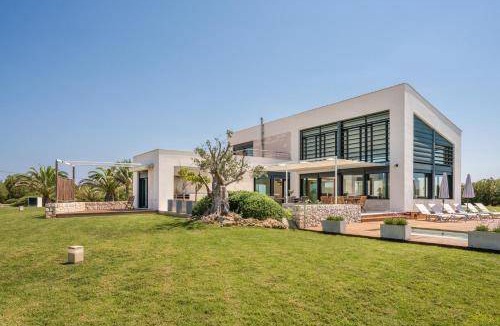 Es Canutells Villa | 317 m² Villa ∙ 5 bedrooms ∙ 11 guests