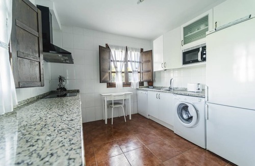 Urrez House | 325 m² Farmhouse ∙ 6 bedrooms ∙ 14 guests