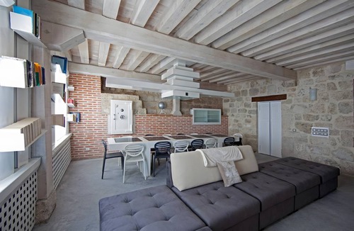 Vizmalo House | 330 m² House ∙ 6 bedrooms ∙ 15 guests
