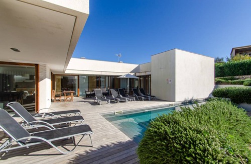 Biniancolla Villa | 335 m² Villa ∙ 4 bedrooms ∙ 8 guests