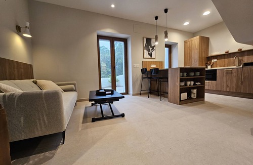 Fornos Apartment | 33A01 Estudio Casa Benigno