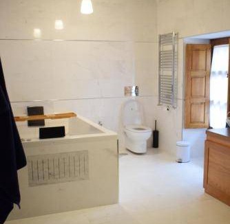 Cartes House | 340 m² House ∙ 5 bedrooms ∙ 10 guests