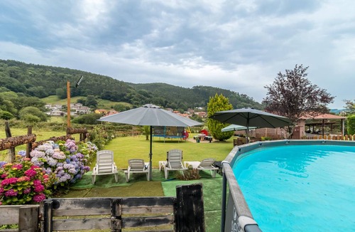 Hazas de Cesto House | 340 m² House ∙ 10 bedrooms ∙ 30 guests