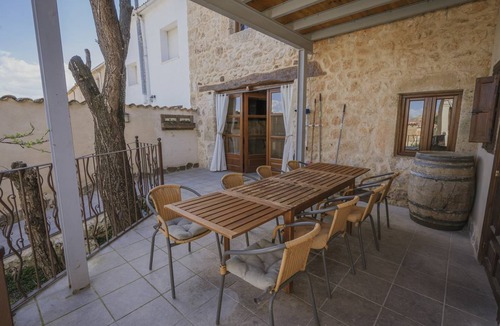 Mambrilla de Castrejon House | 350 m² House ∙ 9 bedrooms ∙ 26 guests